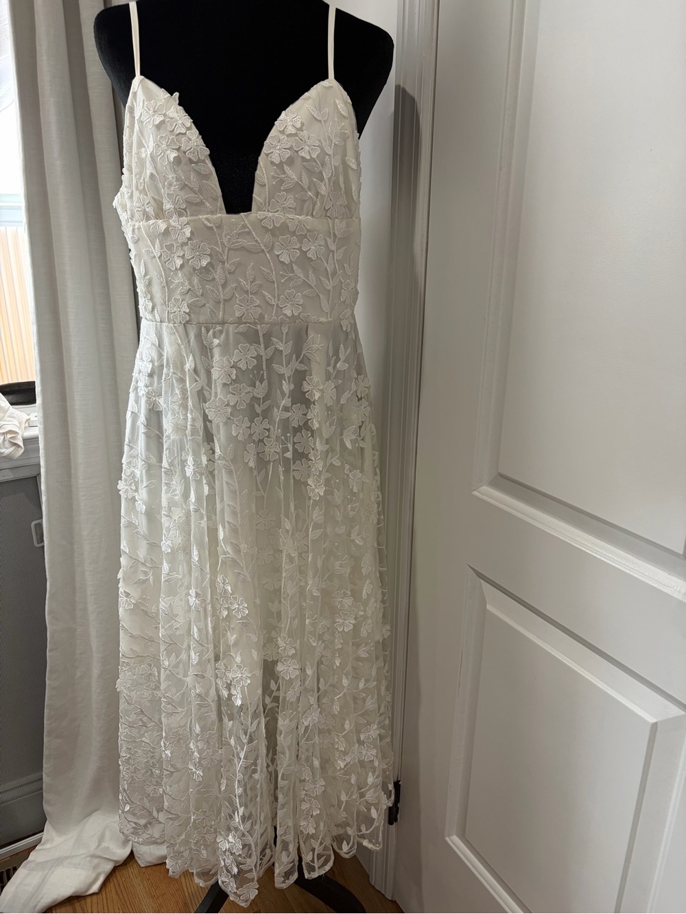 Ivory Floral Lace Spaghetti Strap Dress